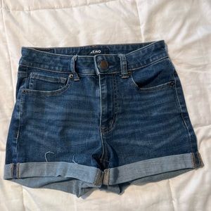 Jean stretchy shorts from aero, size 2 and high rise midi.